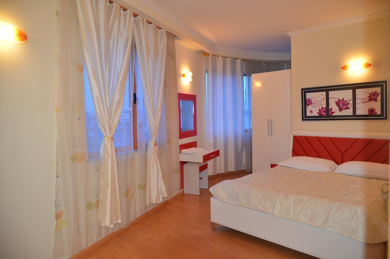 Royal Gaz Hotel Durrës Exteriör bild