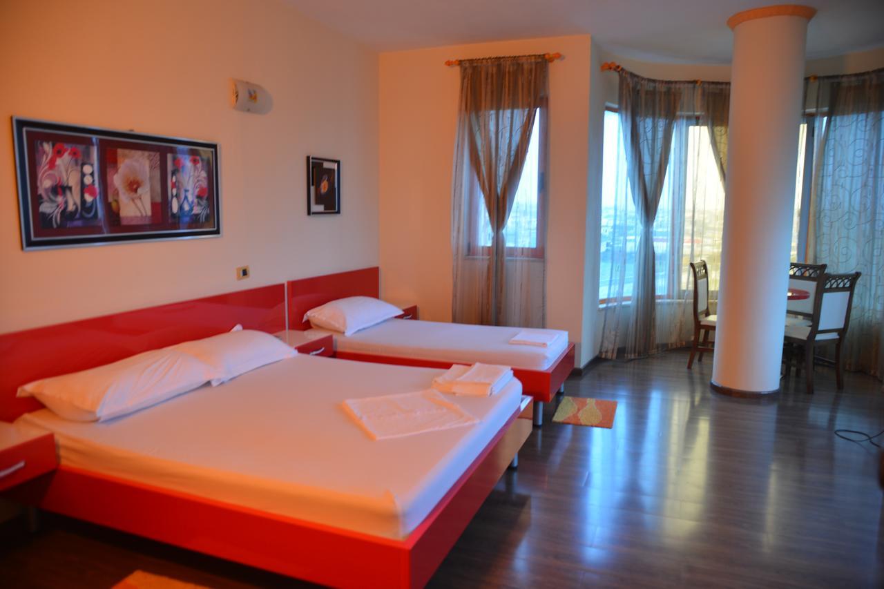 Royal Gaz Hotel Durrës Exteriör bild
